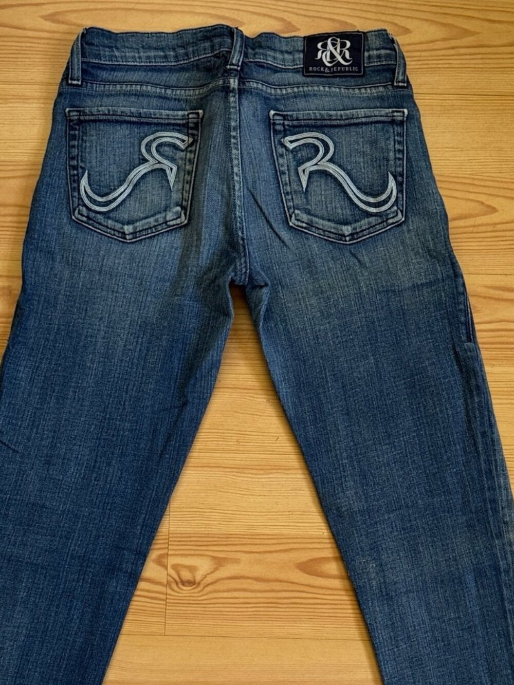 Low Rise Medium Wash Denim Stretch Jeans Size 27 Womens